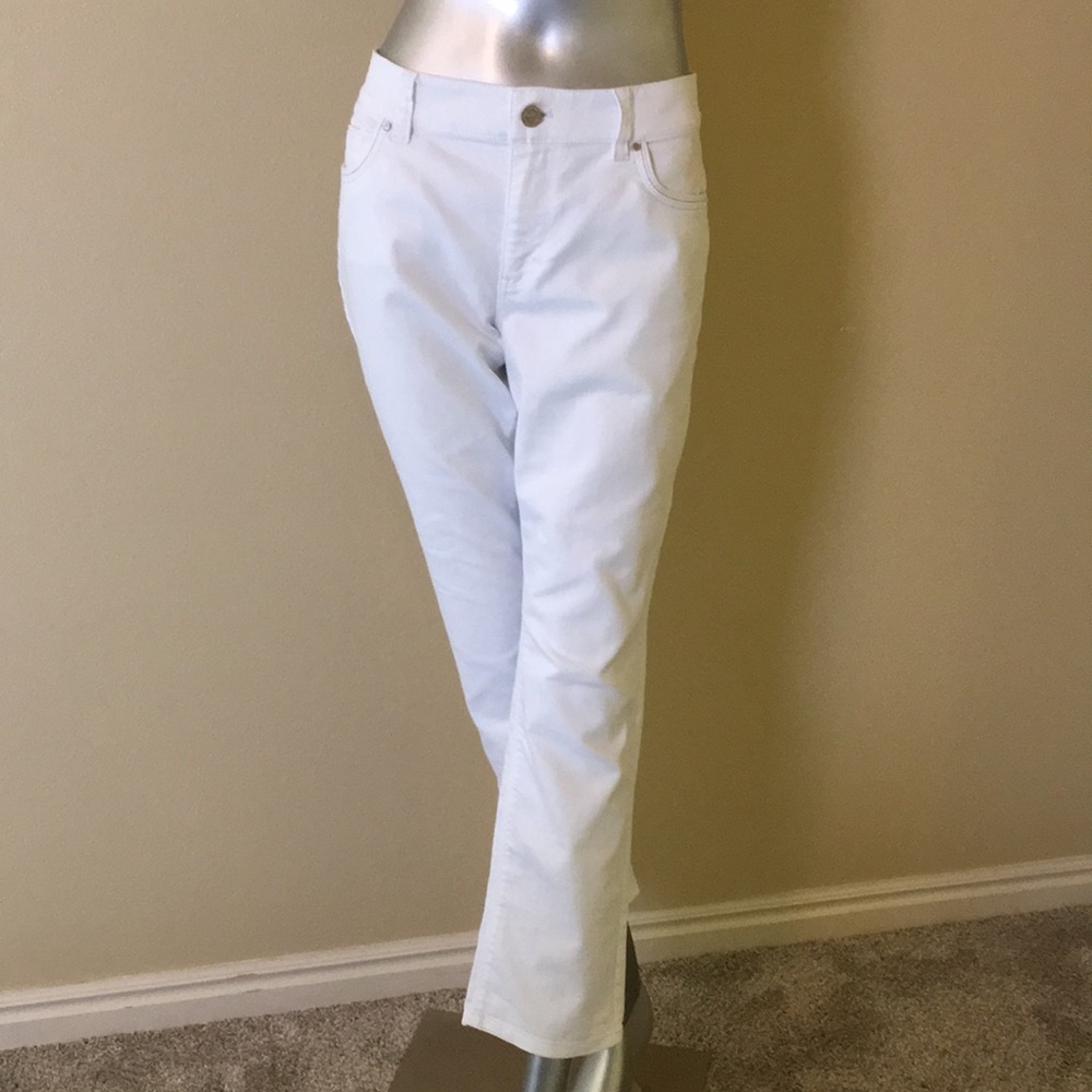 WHBM | BLANC Sim Ankle White Denim Jeans Short